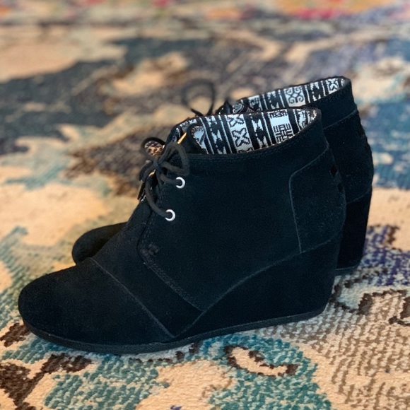 Toms Shoes - Toms Suede Wedges